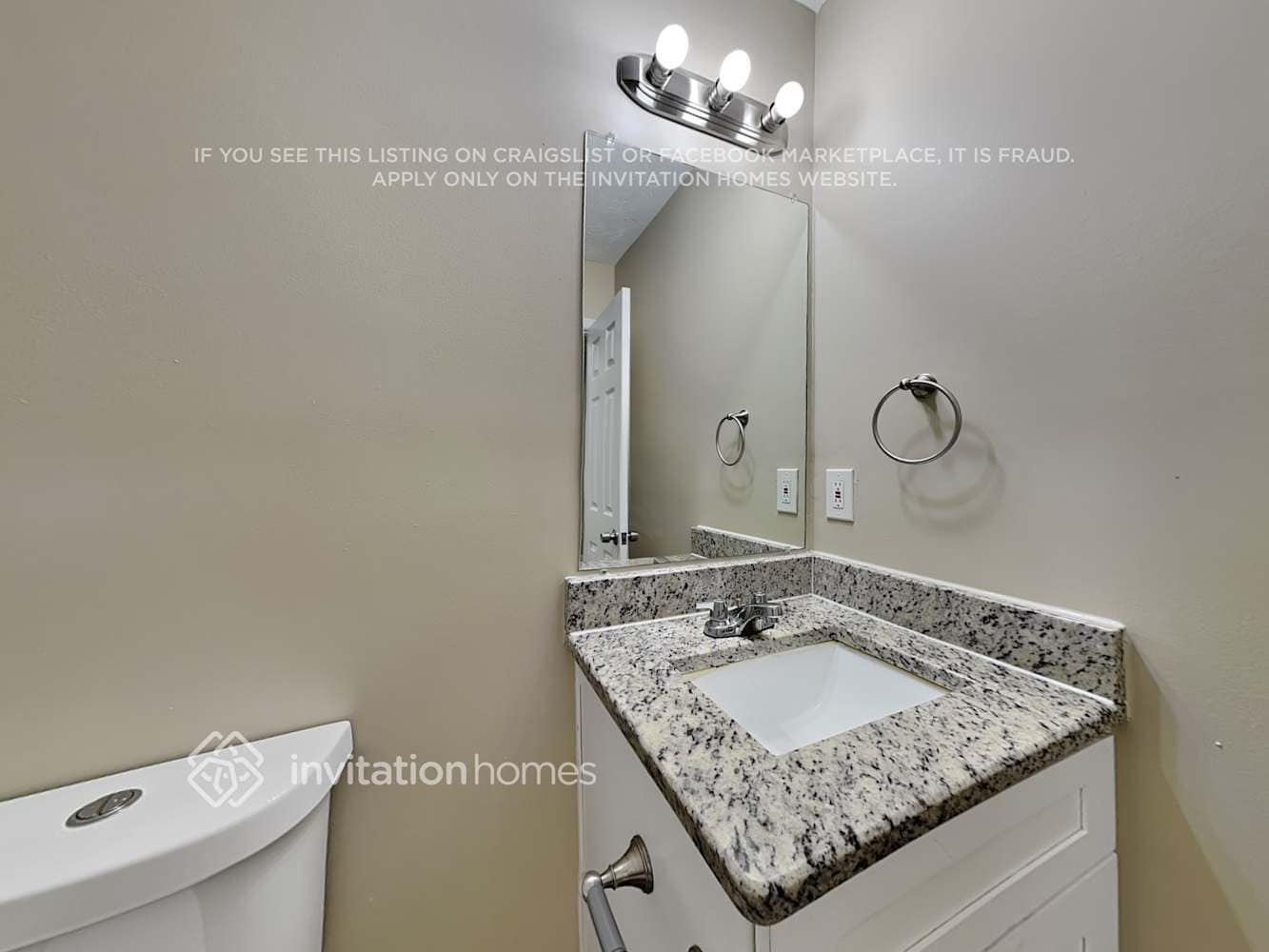 Building Photo - 5425 Radford Ln