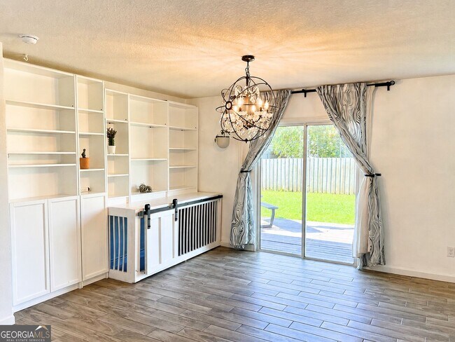 Building Photo - 204 Hayworth Ct