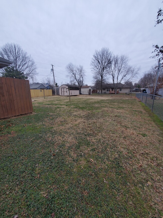 Building Photo - 601 Cypress Ave