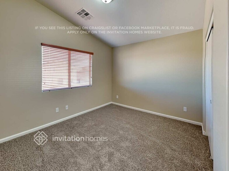 Building Photo - 11322 W Pierson St