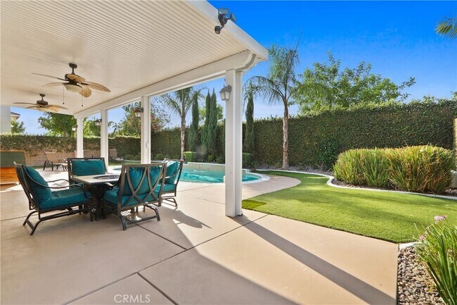 Building Photo - 13713 Turf Paradise St