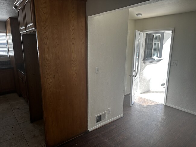 Building Photo - 4609 W 172nd St