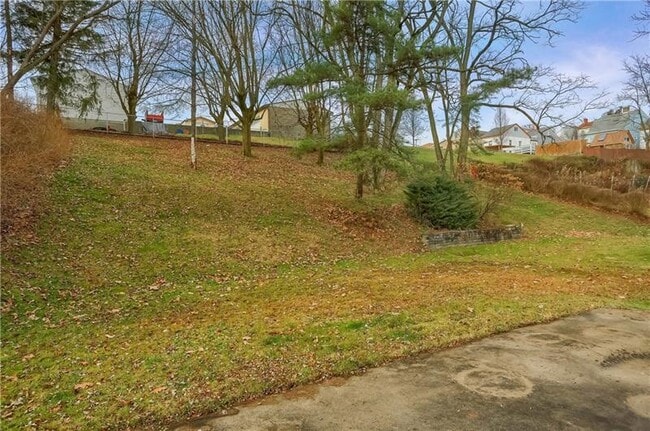 Building Photo - 316 Tarragonna St