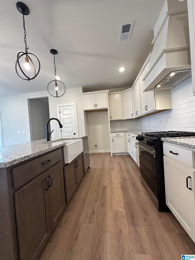 Building Photo - 1004 Unali Ln