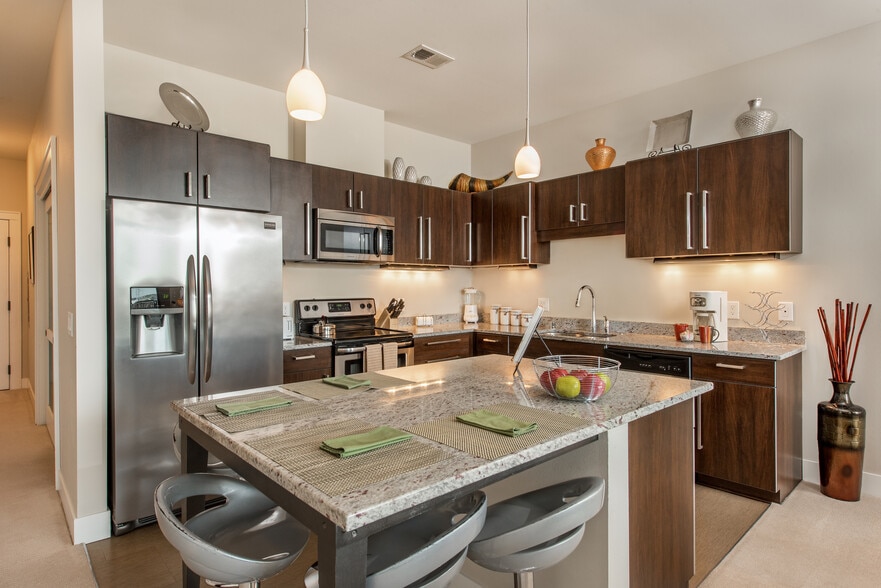 Interior Photo - LightHorse 4041