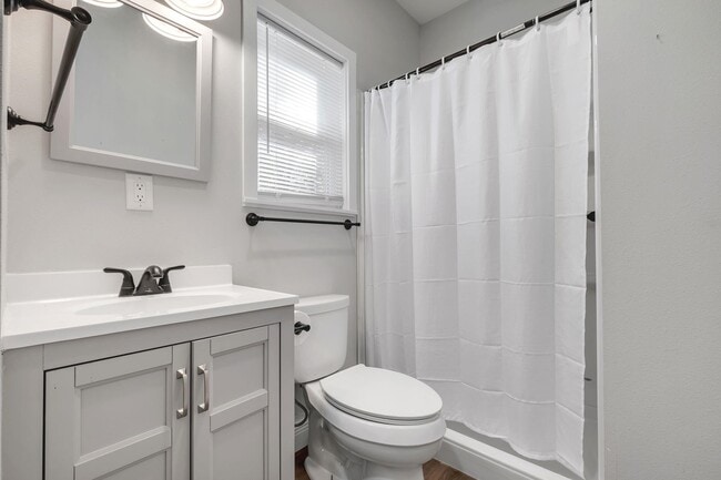 Building Photo - 70 Fonigan Rd