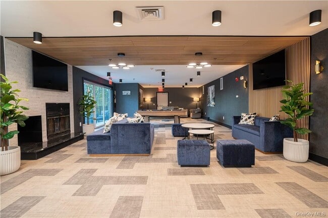 Building Photo - 8-12 South Blvd