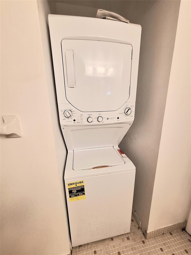 Building Photo - 4155 NW 90th Ave