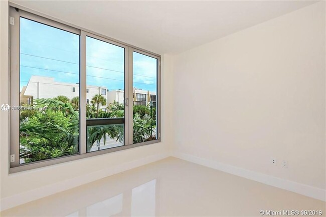 Building Photo - 3 bedroom in Aventura FL 33180