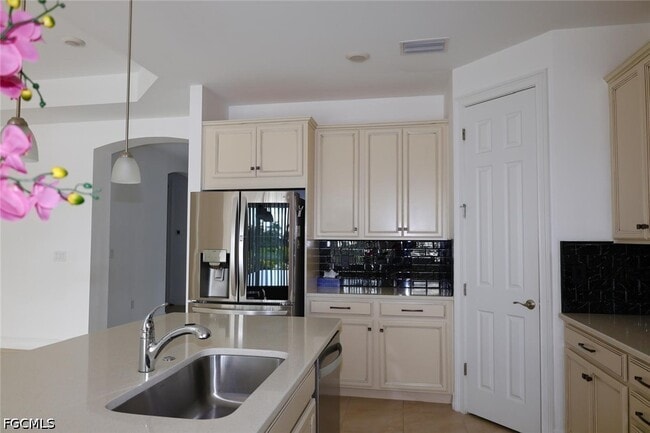 Building Photo - 28000 Longboat Key Run