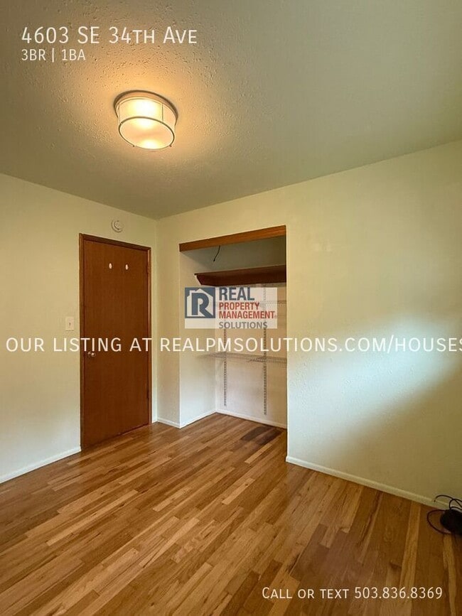 Building Photo - 4603 SE 34th Ave