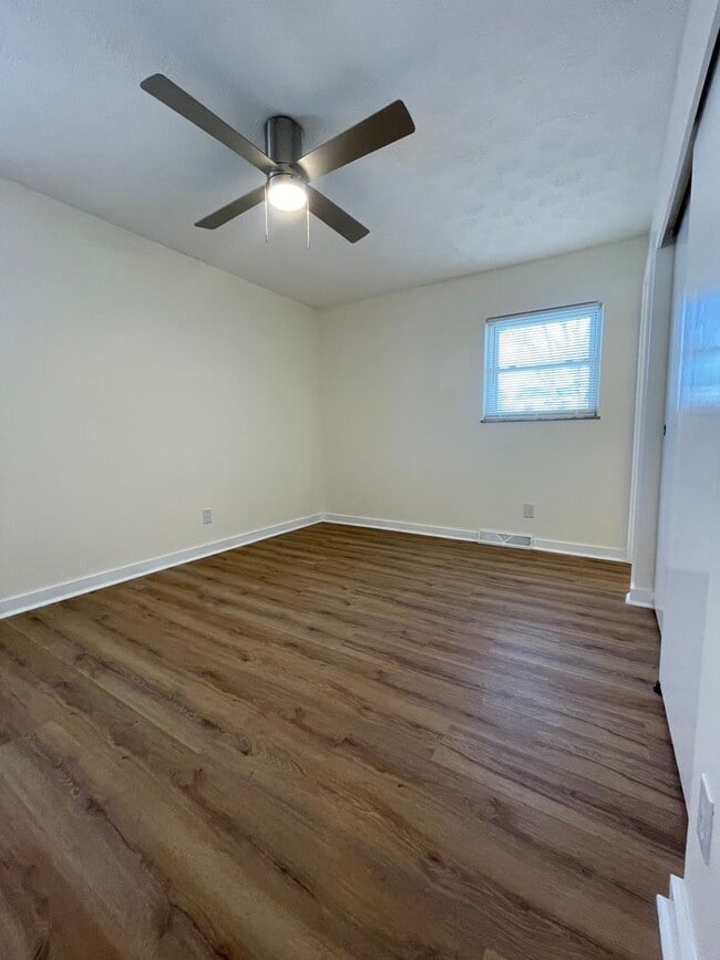 Building Photo - Charming Remodeled 3BR Home with Modern Finishes and Spacious Fenced in Yard