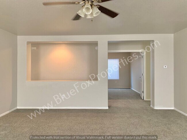 Building Photo - 475 W Calle La Bolita