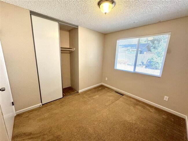 Building Photo - Spacious 3-Bedroom Home with Large Deck