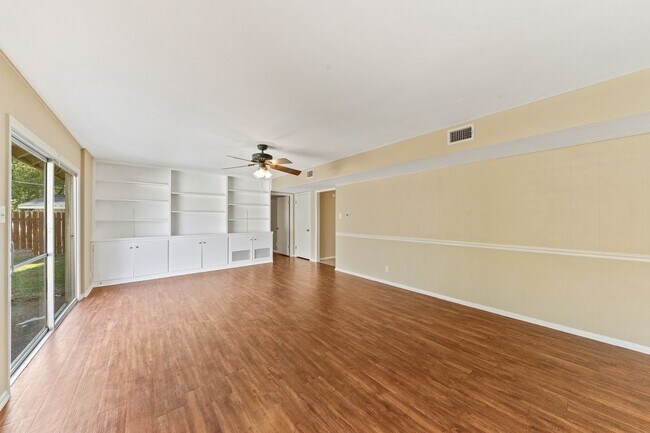 Building Photo - 3611 Stonehaven Dr San Antonio TX 78230