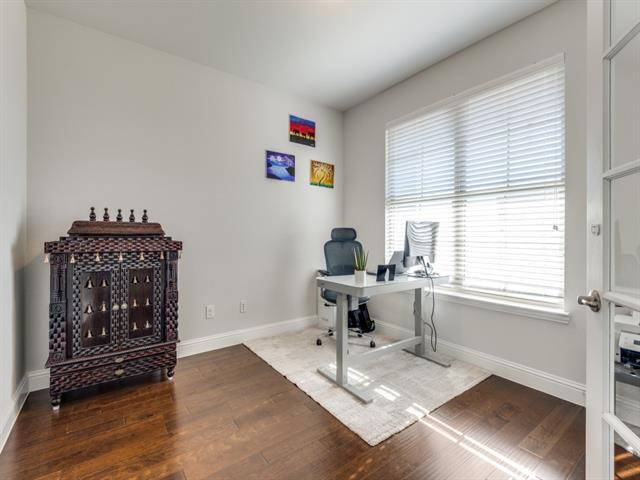 Building Photo - 3253 Lakewood Blfs Trl
