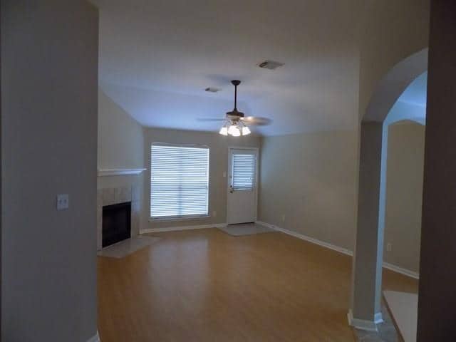 Building Photo - 10467 Twin Circles Dr