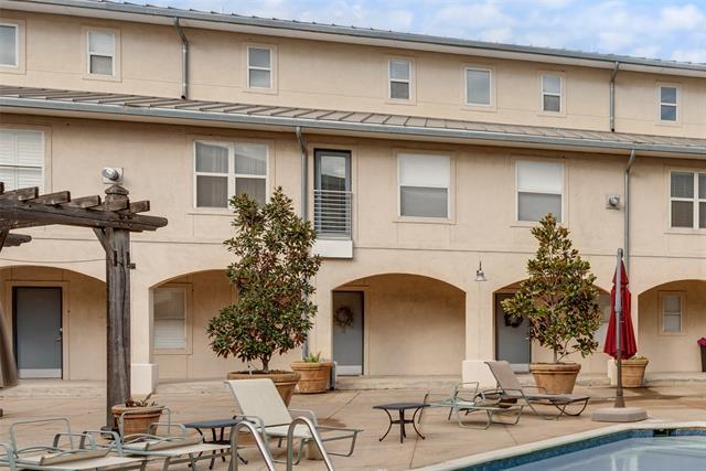 Building Photo - 3922 Gilbert Ave