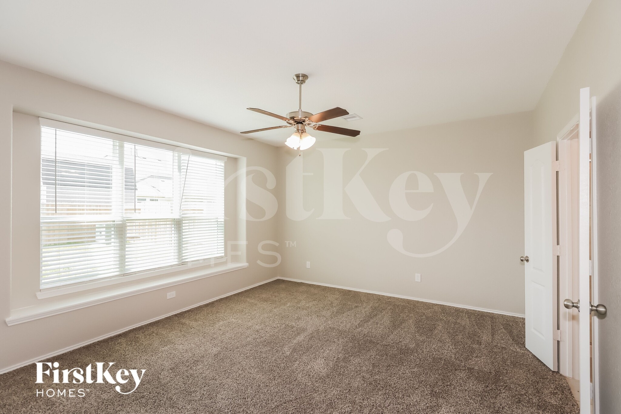 Building Photo - 439 Sky Ridge Dr