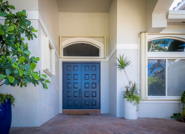 Building Photo - 10849 Bal Harbor Dr
