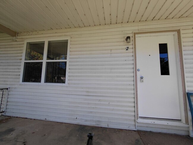 Building Photo - 403 U.S. Rte 66