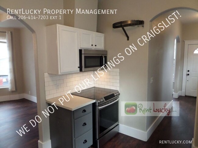 Building Photo - 821 23rd Ave