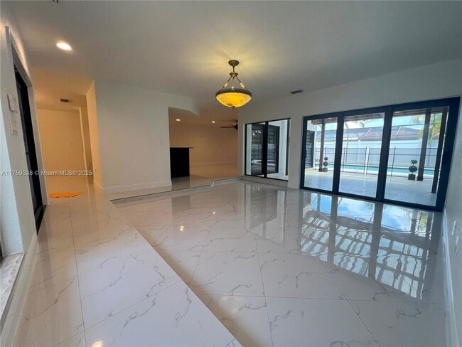 Building Photo - 8735 SW 54th Terrace