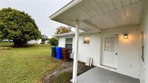 Building Photo - 911 W Orange St