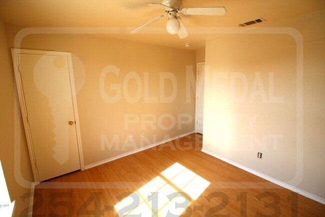Building Photo - 5713 Redstone Dr