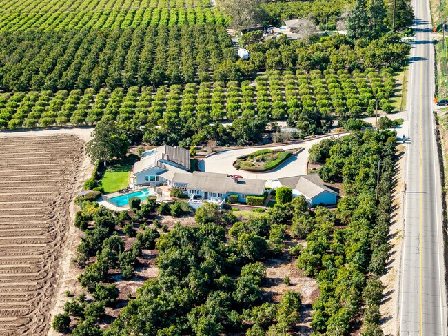 Building Photo - 13922 Foothill Rd