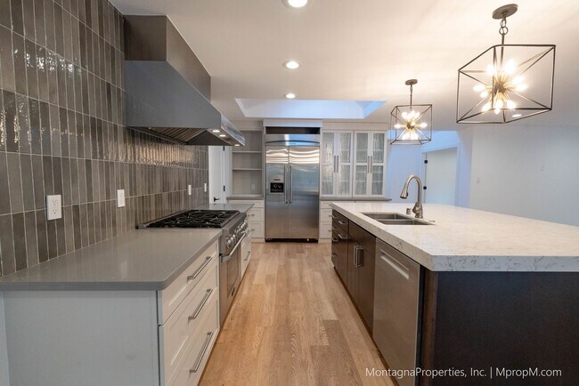 Building Photo - Los Gatos Single Story House on LARGE Lot updated in 2024!