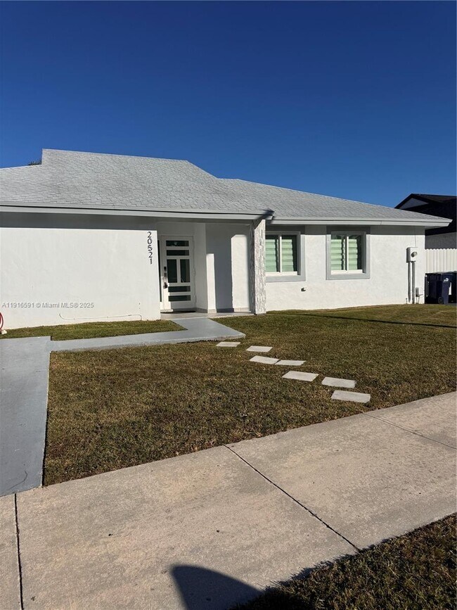 Primary Photo - 20521 SW 125th Ave