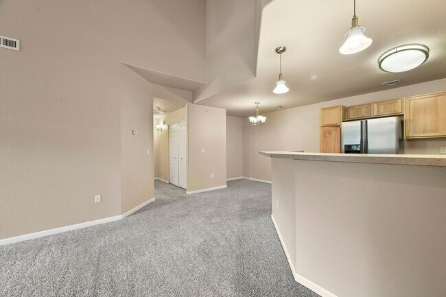 Building Photo - Spacious Top-Floor Condo in Las Casas at Broadmoor Bluffs | 2 Bed / 2 Bath + Garage, Very close t...