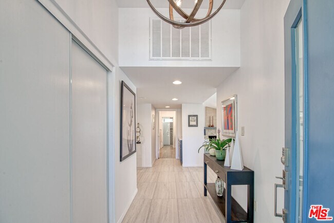 Building Photo - 36422 Sandsal Cir