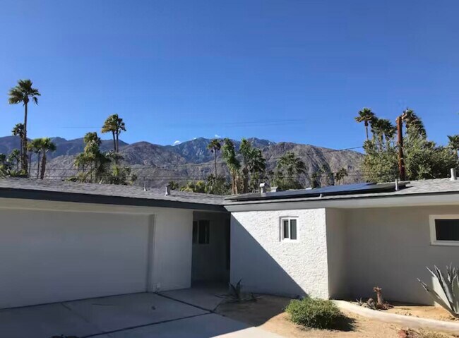 Building Photo - 1375 S Calle Rolph