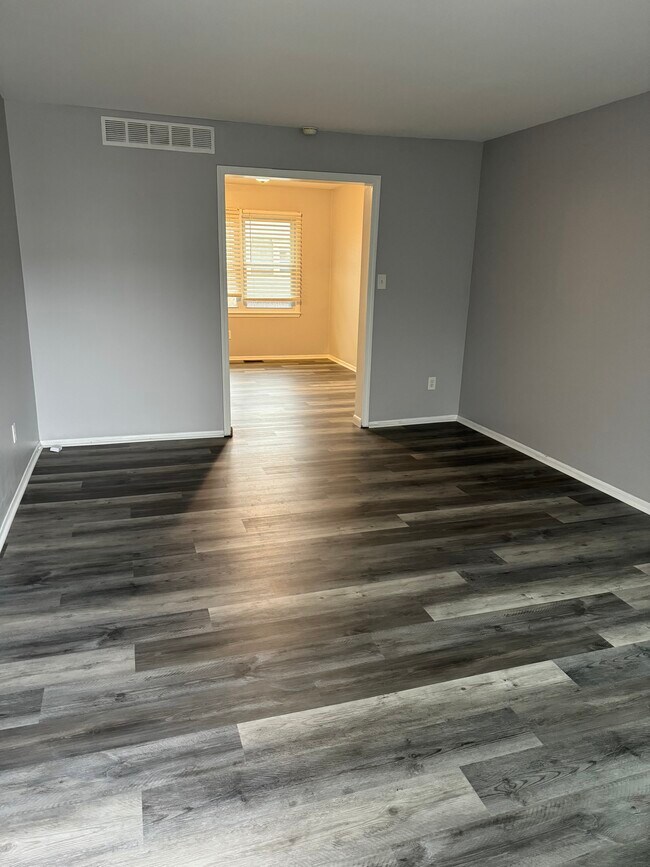 Front Door Entrance - 48 Lerner Ct