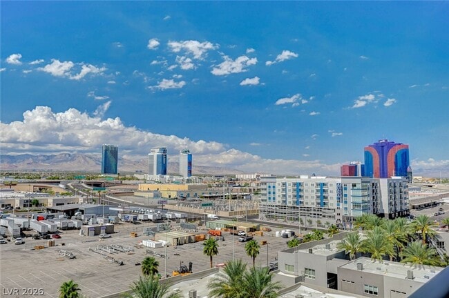 Building Photo - 4575 Dean Martin Dr