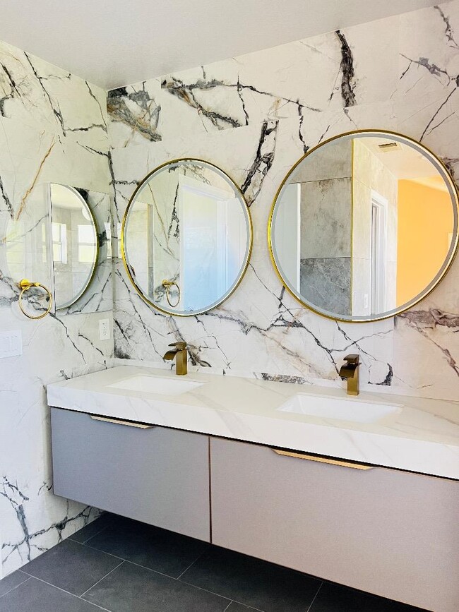 Building Photo - 4173 El Camino Real