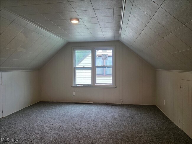 Building Photo - 859 E Avondale Ave
