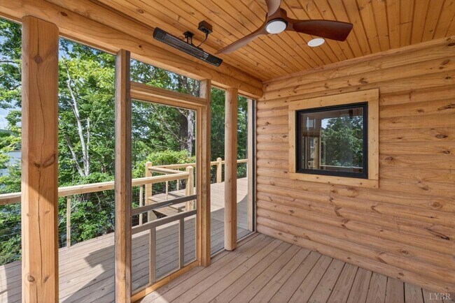 Building Photo - 308 Acres Ct
