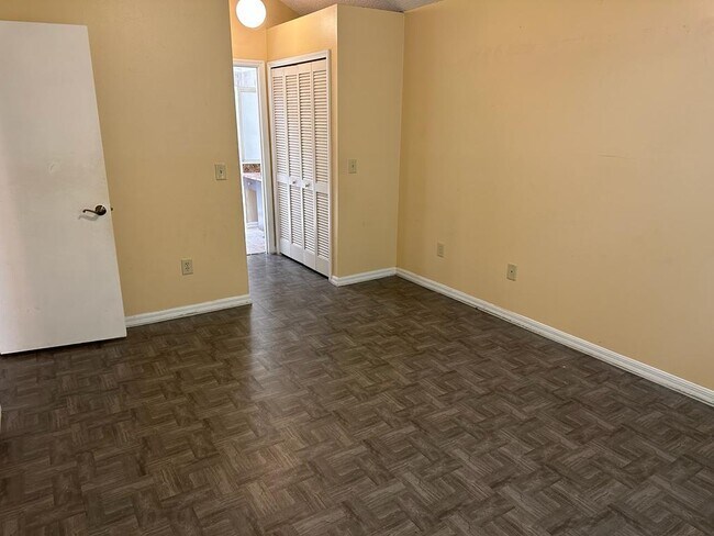 Building Photo - 9869 Aloma Bend Ln