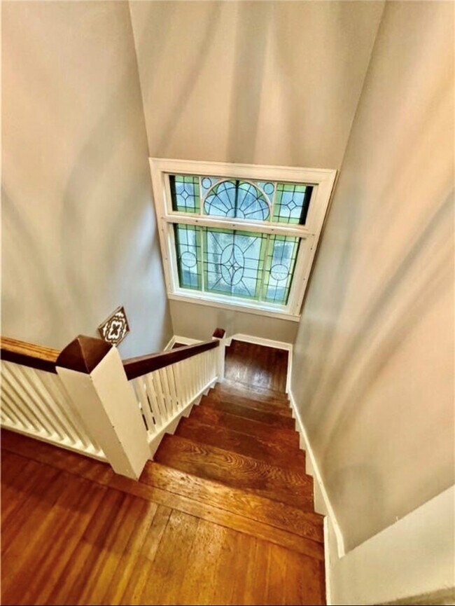 Building Photo - 275 Rosedale St