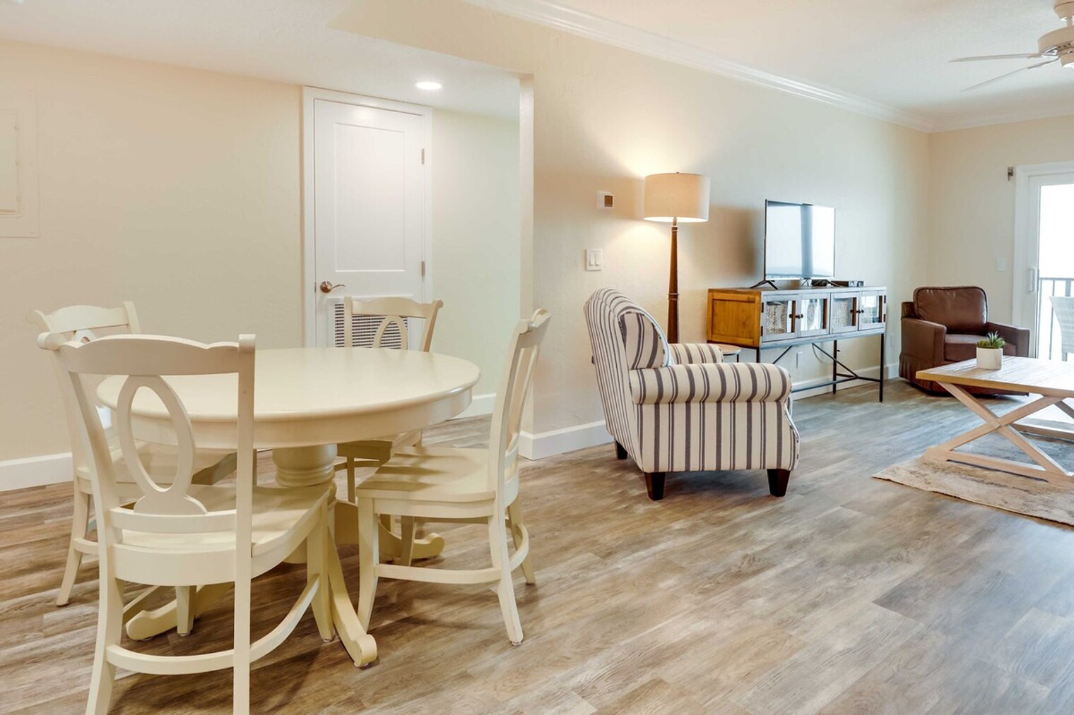 Building Photo - 3747 S Atlantic Ave