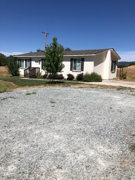 Primary Photo - 5067 Fruitvale Rd