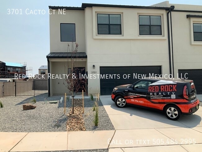 Primary Photo - 3701 Cacto Ct