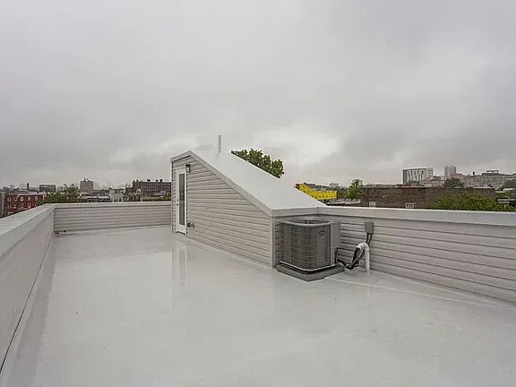 Building Photo - 426 W Norris St