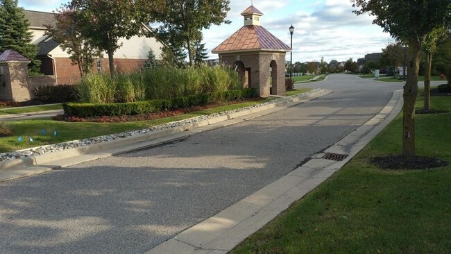 Building Photo - 4041 Cornerstone Dr