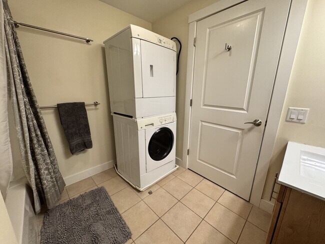 Building Photo - 277 Broadway