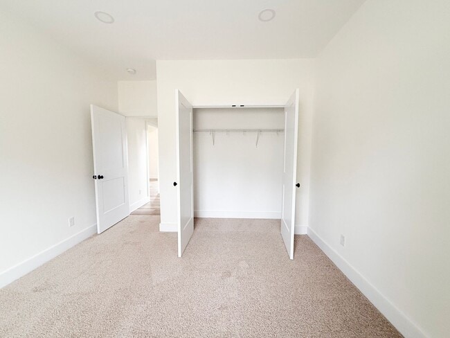 Building Photo - Brand-New 3-Bedroom Home with Maintenance-Free Living and 2-Car Garage in Westbrook Farms