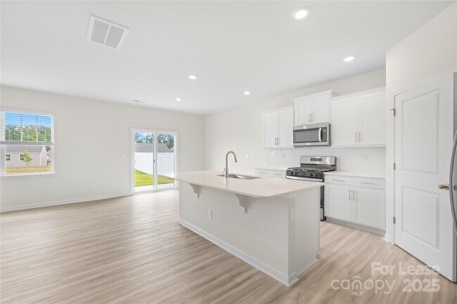 Building Photo - 537 Zermatt Ct